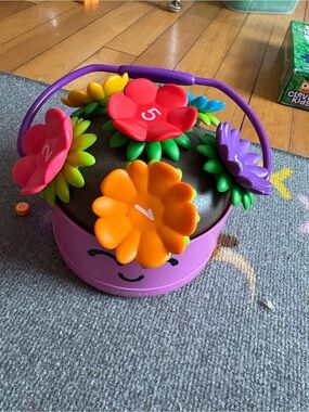 Kids Flower Counting Toy - Pink and Multicolor Educational Playset